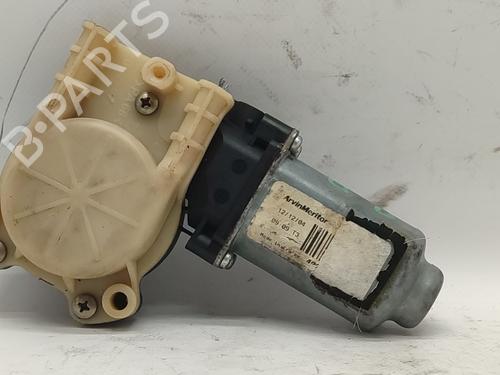 Used Front right window mechanism RENAULT MEGANE II Saloon (LM0/1_) 1.5 dCi (LM0F, LM0T, LM2B) (82 hp) 25882896