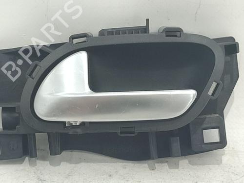 Used Front left interior door handle Front left interior door handle 38470761 38470761