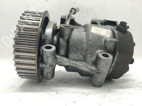 Used Injection pump RENAULT CLIO II (BB_, CB_) 1.5 dCi (B/CB3M) (64 hp) 30686177