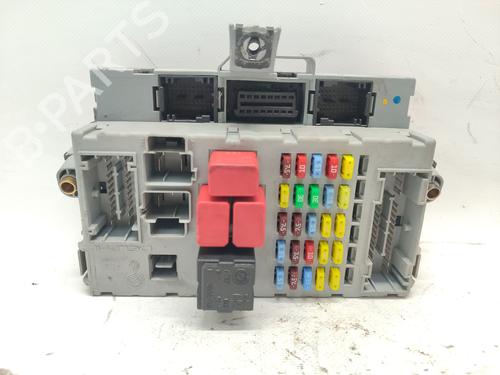 Used Fuse box FIAT CROMA Estate Van (194_) 1.9 MJTD (194AXB1B) (120 hp) 30112532