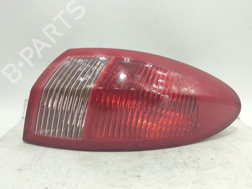 Used Right taillight Right taillight ALFA ROMEO 147 (937_) 1.9 JTD (937.AXF1A, 937.BXF1A) (101 hp) 32705157 32705157