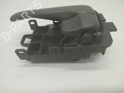 Used Rear left interior door handle NISSAN X-TRAIL I (T30) 2.2 dCi 4x4 (136 hp) 26175857