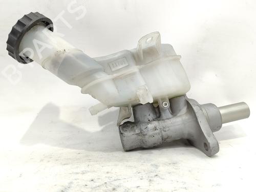 Used Brake master cylinder MITSUBISHI OUTLANDER II (CW_W) 2.2 DI-D (177 hp) 30055836