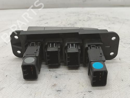 Switch KIA CARNIVAL II (GQ) 2.9 CRDi | BP17559877I30 