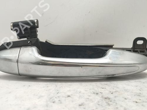 rear-right-exterior-door-handle-toyota-hilux-viii-pickup-_n1_-2015-36994717 main image