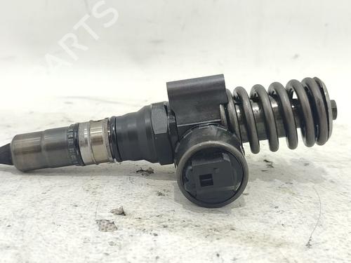 injector-audi-a4-b7-avant-8ed-2004-2005-2006-2007-2008-38043445 main image