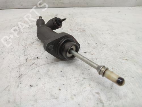 Clutch slave cylinder BMW 1 (E87) 118 d | BP18724665M113 