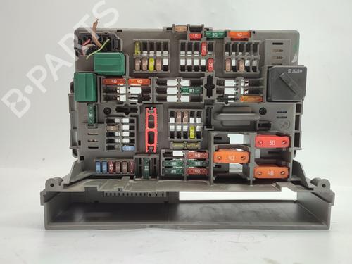 Used Fuse box BMW 1 (E87) 118 d (143 hp) 16033107