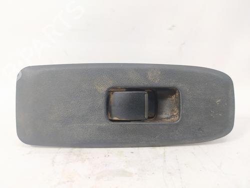 Used Right rear window switch MITSUBISHI PAJERO III (V7_W, V6_W) [1999-2007]  12342050