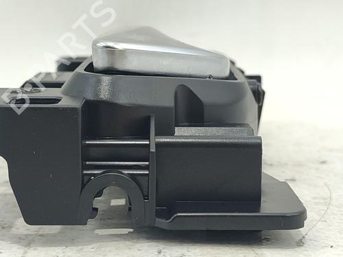 Front right interior door handle OPEL CORSA F (P2JO) 1.5 (68) | BP37607598I14 - Image 3