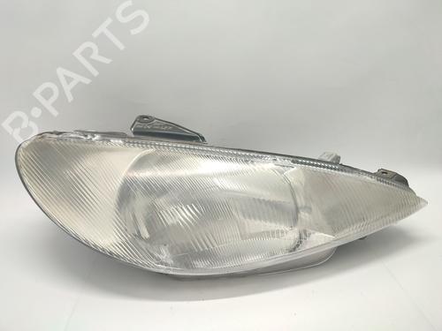 Used Right headlight PEUGEOT 206 Hatchback (2A/C) 1.9 D (69 hp) 31215210