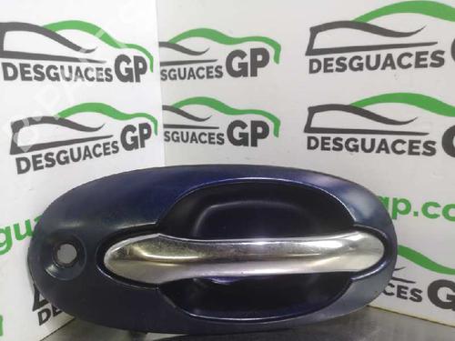 Used Front left exterior door handle KIA CARNIVAL II (GQ) [1999-2007]  7146495