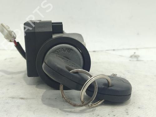 Used Ignition barrel NISSAN ALMERA TINO (V10) 2.2 dCi (115 hp) 32440849