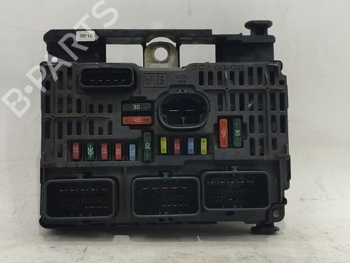 Used Fuse box Fuse box PEUGEOT 407 (6D_) 2.0 HDi 135 (6DRHRH, 6DRHRE, 6DRHRG, 6DRHRJ) (136 hp) 34162733 34162733