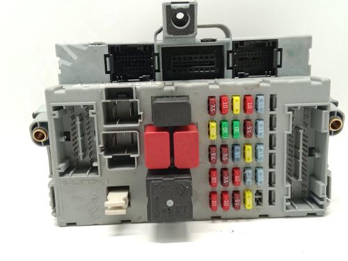 Used Fuse box Fuse box FIAT PUNTO (188_) 1.2 60 (188.030, .050, .130, .150, .230, .250) (60 hp) 40496430 40496430