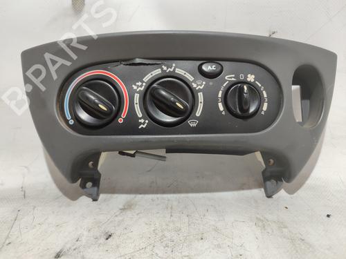 AC Styreenhet / Manøvreringsenhet RENAULT SCÉNIC I MPV (JA0/1_, FA0_) 2.0 16V RX4 (139 hp) 16714138