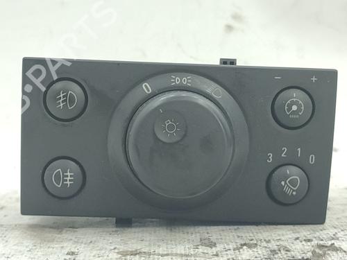 Used Headlight switch OPEL VECTRA C (Z02) 2.2 DTI 16V (F69) (125 hp) 31055646