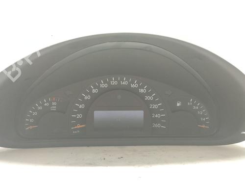 Used Instrument cluster Instrument cluster MERCEDES-BENZ C-CLASS (W203) C 220 CDI (203.006, 203.008) (143 hp) 34704460 34704460