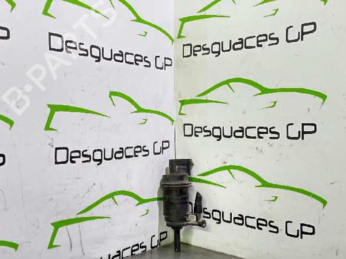 Used Washer pump RENAULT CLIO I (B/C57_, 5/357_) [1990-1999]  14325590