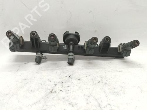 Einspritzleiste für SEAT IBIZA II (6K1) 1.4 i (60 hp) 30087669