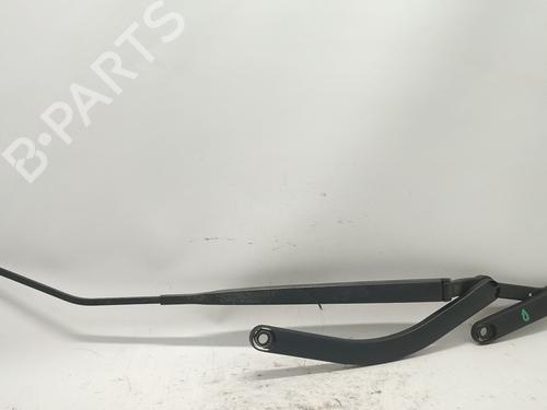 front-windshield-wiper-arm-renault-scenic-ii-jm01_-2003-2004-2005-2006-2007-2008-2009-2010-34704901 main image
