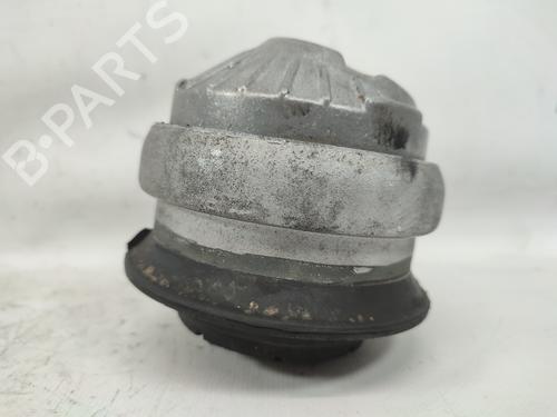 Used Engine mount MERCEDES-BENZ S-CLASS (W220) [1998-2005]  15064981