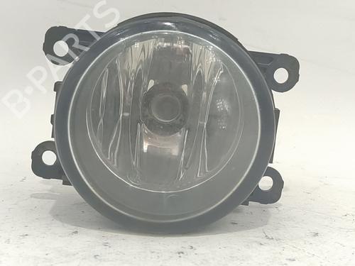 Used Right front fog light Right front fog light 37025268 37025268