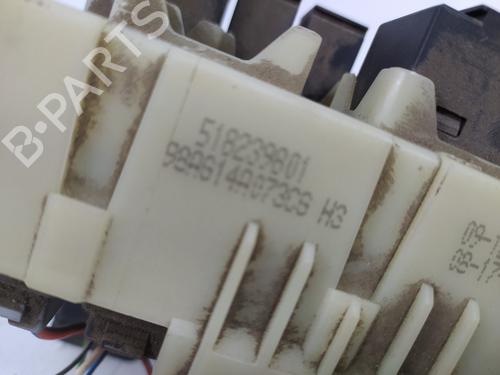 Fuse box FORD FOCUS I (DAW, DBW)  | BP8922464E1 
