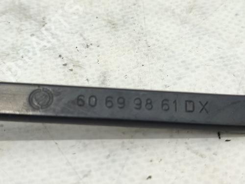 Front windshield wiper arm ALFA ROMEO 159 (939_) 1.9 JTDM 16V (939AXC1B, 939AXC12) | BP28213953C143 