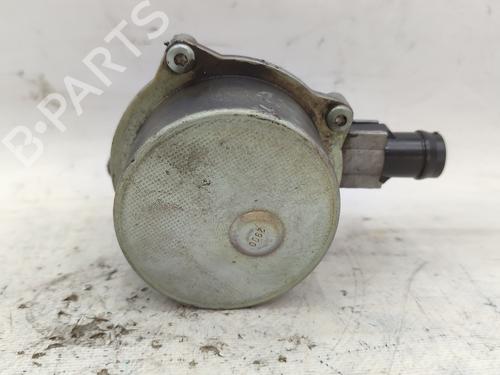 Used Vacuum pump RENAULT MEGANE I (BA0/1_) [1995-2004]  18676418