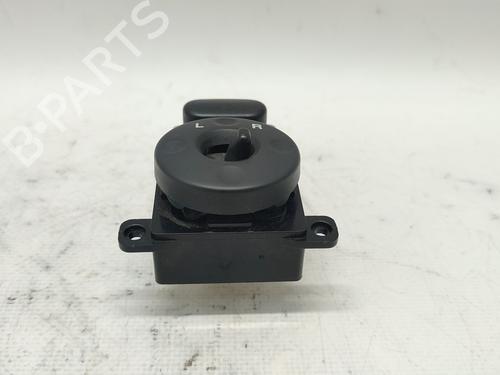 Used Mirror switch KIA CARENS III MPV (UN) 2.0 CRDi 140 (140 hp) 30136341