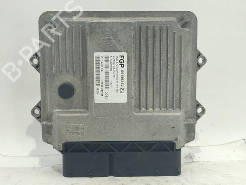 Used Engine control unit (ECU) OPEL CORSA C (X01) 1.3 CDTI (F08, F68) (70 hp) 32319333