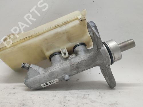 brake-master-cylinder-renault-scenic-ii-jm01_-2003-2004-2005-2006-2007-2008-2009-2010-34704937 main image