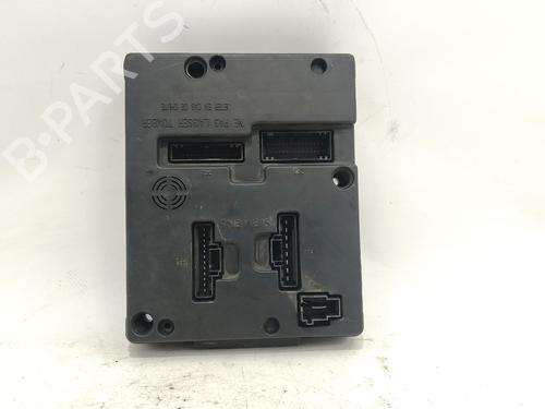 Used Fuse box Fuse box 37419843 37419843