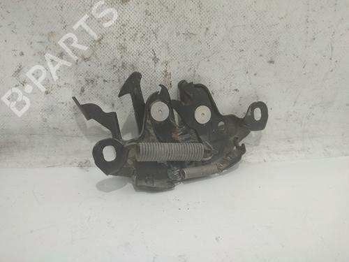 Used Hood lock NISSAN X-TRAIL I (T30) 2.2 dCi 4x4 (136 hp) 26175819