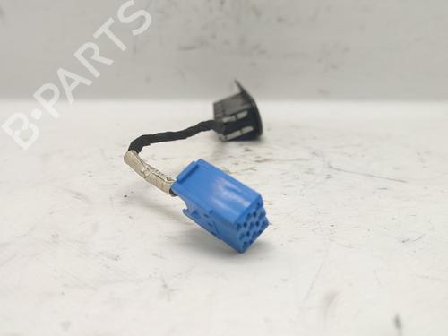Right rear window switch OPEL VECTRA B (J96) 1.8 i 16V (F19) | BP25820829I28 