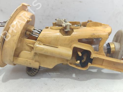 Used Fuel pump BMW 3 (E46) 320 d (136 hp) 19330218