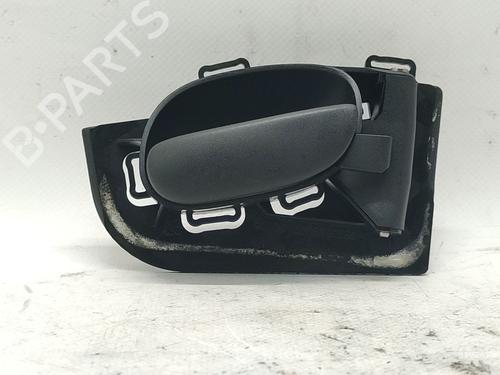 Portiergreep binnen rechts achter PEUGEOT 206 Hatchback (2A/C) 1.4 i (75 hp) 30810115