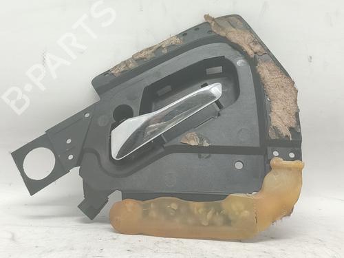 Used Front left interior door handle MERCEDES-BENZ M-CLASS (W163) ML 270 CDI (163.113) (163 hp) 26167354