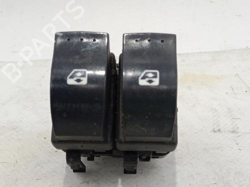 Used Left front window switch Left front window switch RENAULT SCÉNIC II (JM0/1_) 1.5 dCi (JM1E, JM16) (106 hp) 39809182 39809182