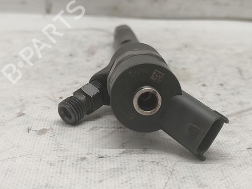 Used Injector CHEVROLET CAPTIVA (C100, C140) 2.0 D 4WD (150 hp) 23139886