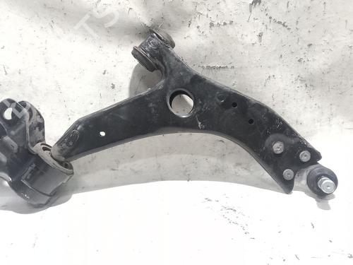 Used Right front suspension arm VOLVO V40 Hatchback (525) D2 (120 hp) 31710207