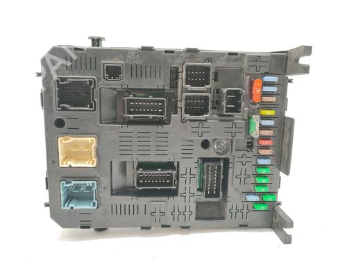 Used Fuse box Fuse box CITROËN C5 III (RD_) 2.0 HDi 165 (RDRHHA, RDRHH8) (163 hp) 33887241 33887241
