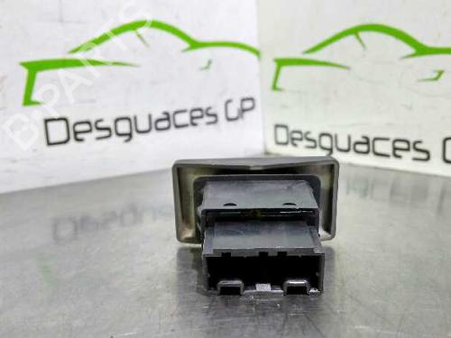Switch LAND ROVER DISCOVERY II (L318) 2.5 Td5 4x4 | BP7137001I30 