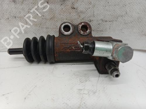 Clutch slave cylinder KIA CERATO I Saloon (LD) 1.5 CRDi | BP24938303M113 
