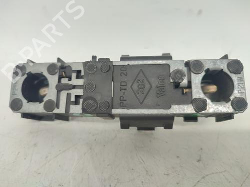 Used Lamp holder RENAULT LAGUNA I (B56_, 556_) [1993-2002]  15372232
