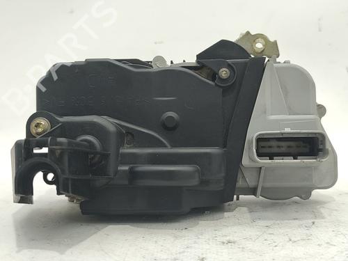 Højre fortil lås PEUGEOT 307 Break (3E) 2.0 HDI 110 | BP29979624C97