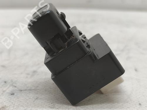 Right front window switch KIA CARNIVAL II (GQ) 2.9 CRDi | BP17559856I26 