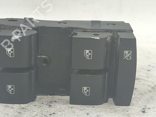 Used Left front window switch Left front window switch 38332477 38332477