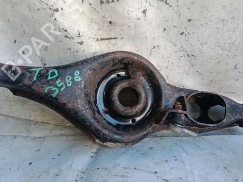 Højre bagtil bærearm MITSUBISHI OUTLANDER II (CW_W) 2.0 DI-D (CW8W) (140 hp) 31996903